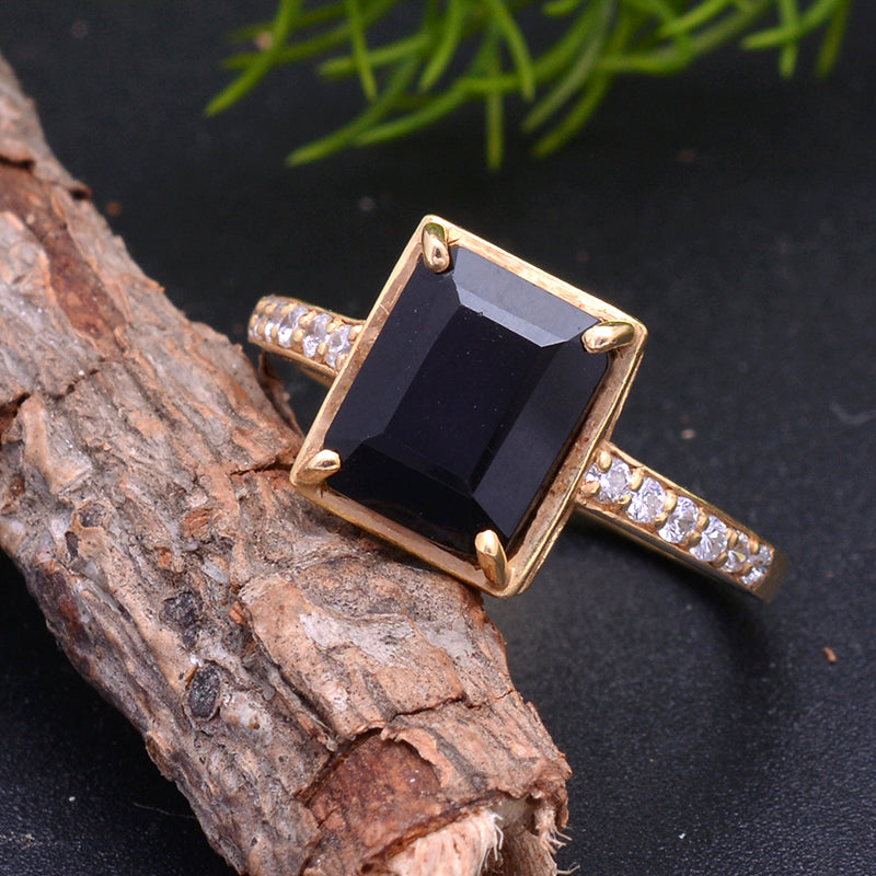 Black Stone with Diamond Artisanal Design Gold Plated Ring for Men - Style  B106 – Soni Fashion®